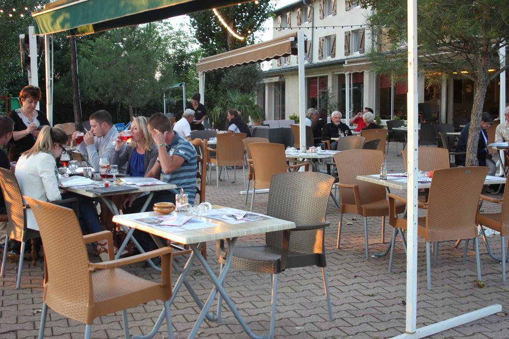 Hotel O2 Saone Reyrieux Exterior foto
